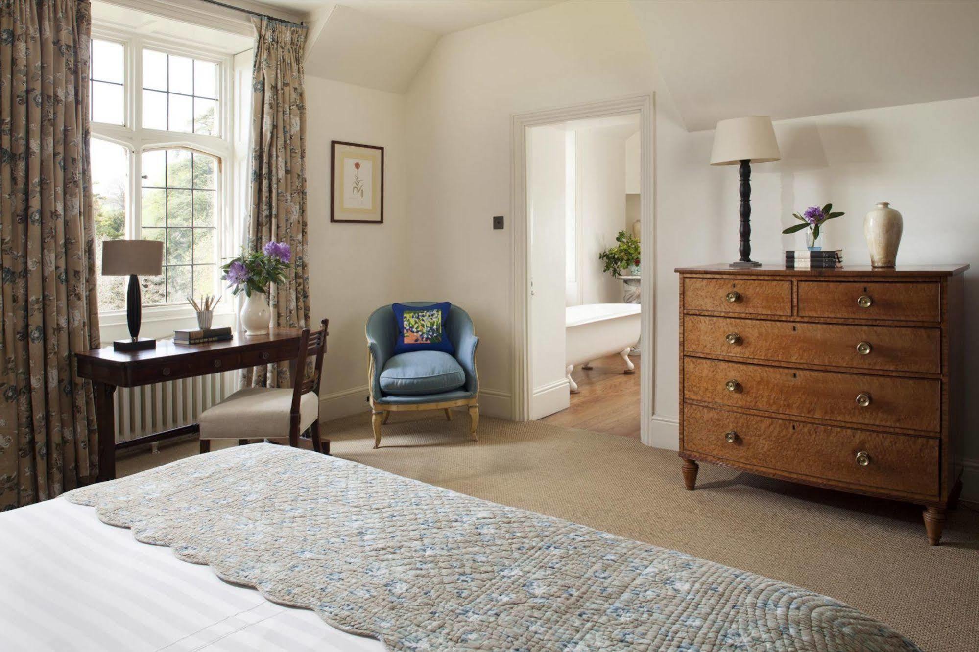 Hotel Endsleigh Milton Abbot Exterior photo